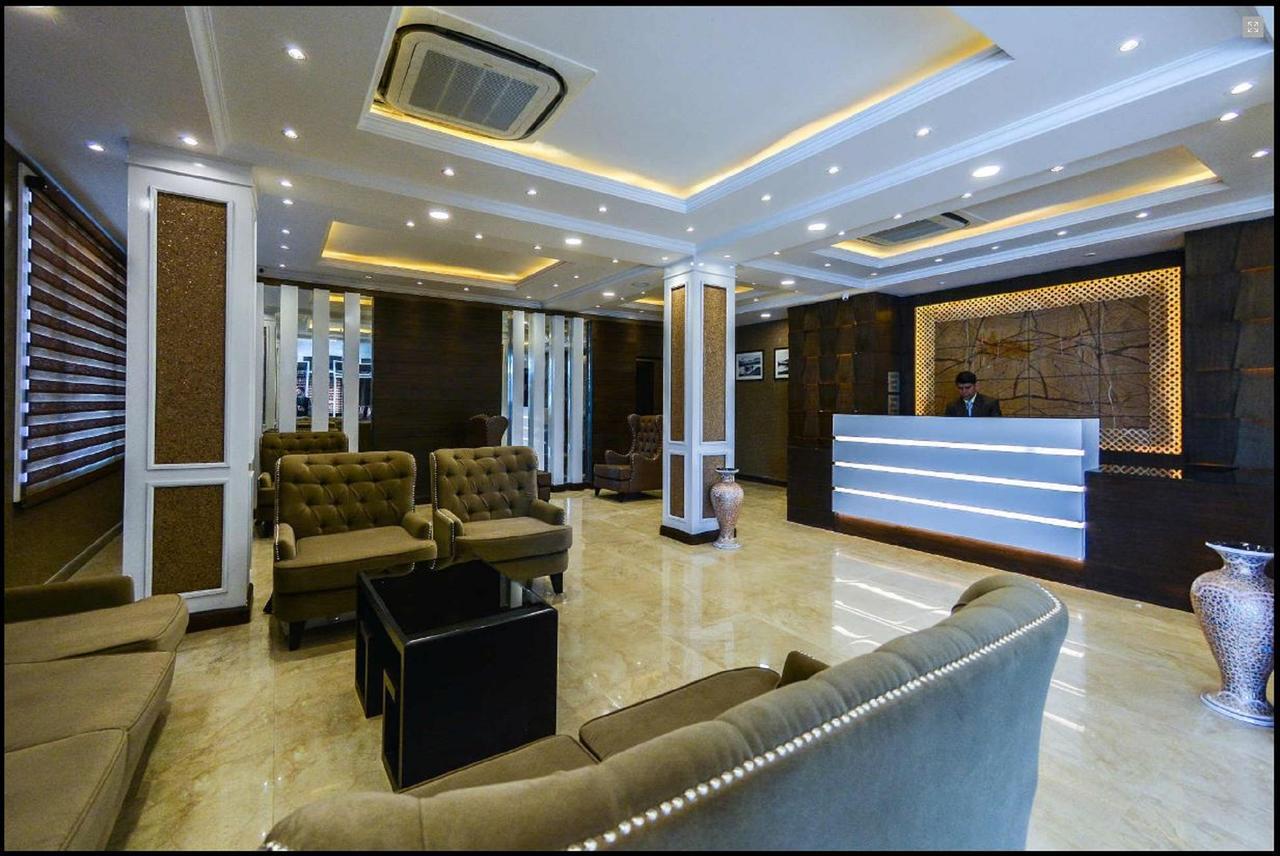 Heritage Luxury ศรีนาการ์ ภายนอก รูปภาพ