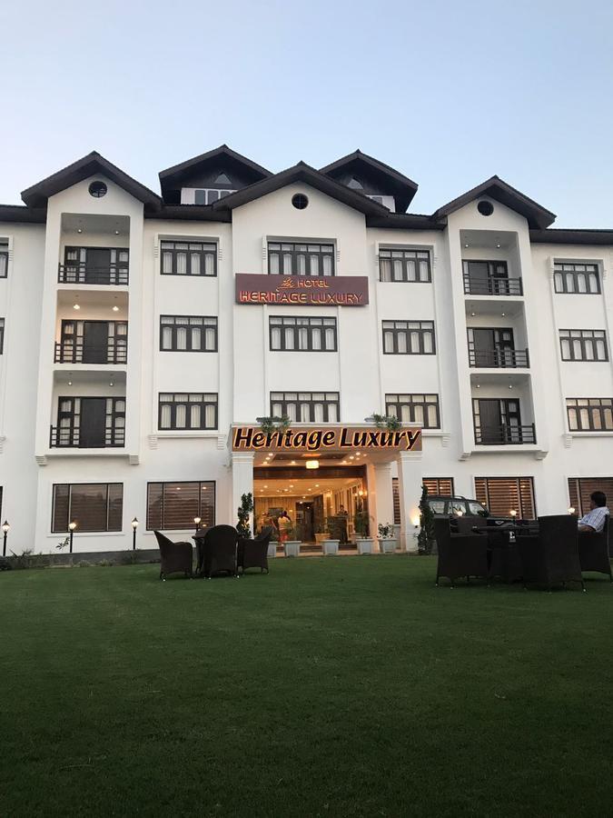 Heritage Luxury ศรีนาการ์ ภายนอก รูปภาพ
