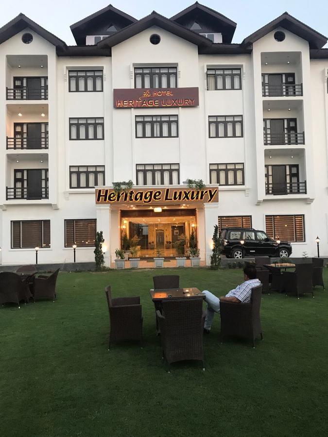 Heritage Luxury ศรีนาการ์ ภายนอก รูปภาพ