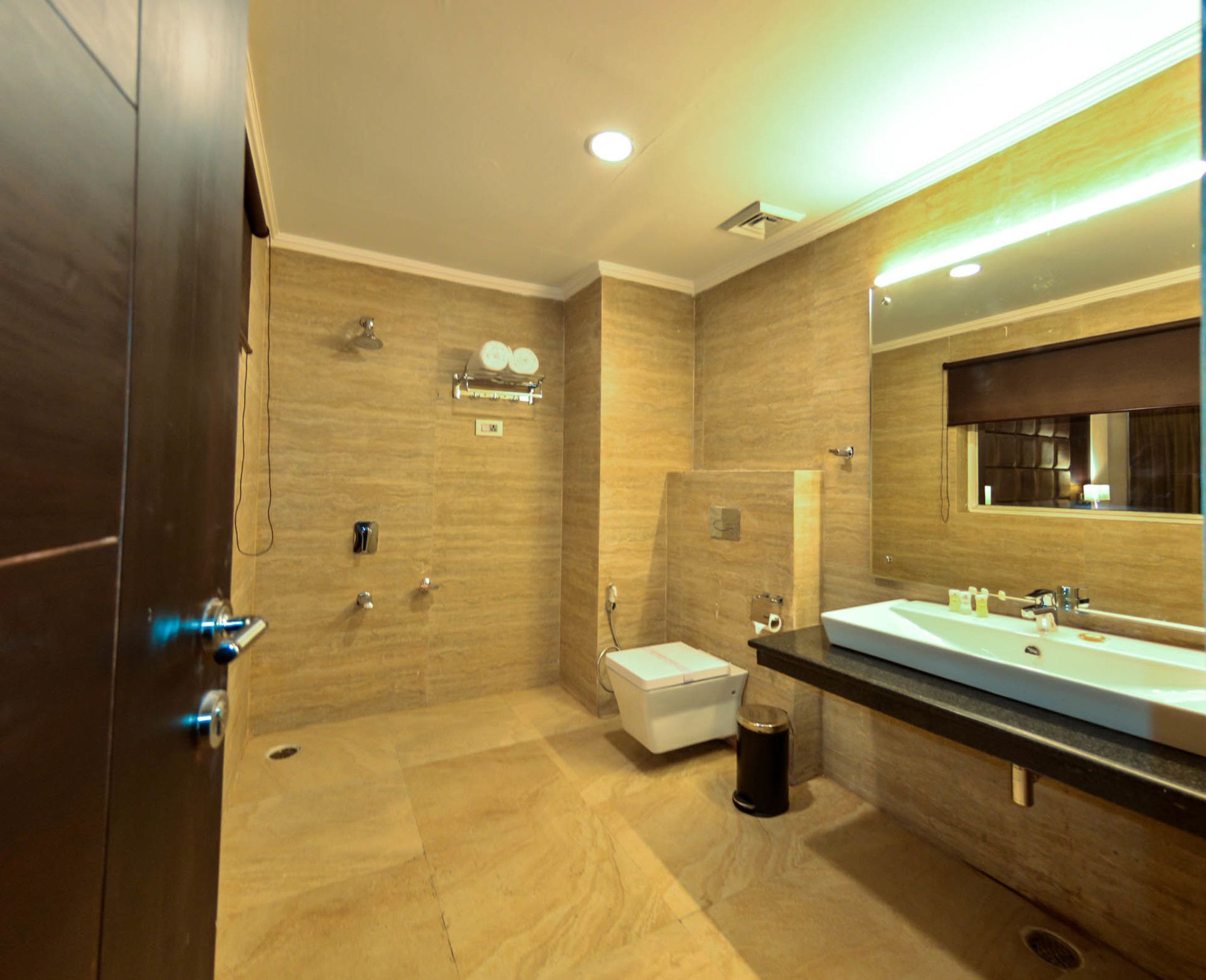 Heritage Luxury ศรีนาการ์ ภายนอก รูปภาพ