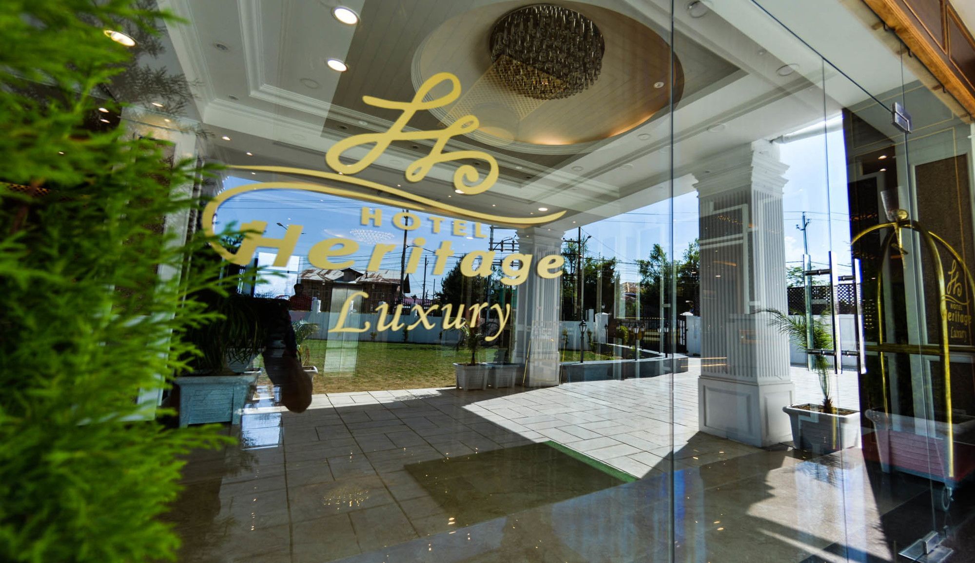 Heritage Luxury ศรีนาการ์ ภายนอก รูปภาพ