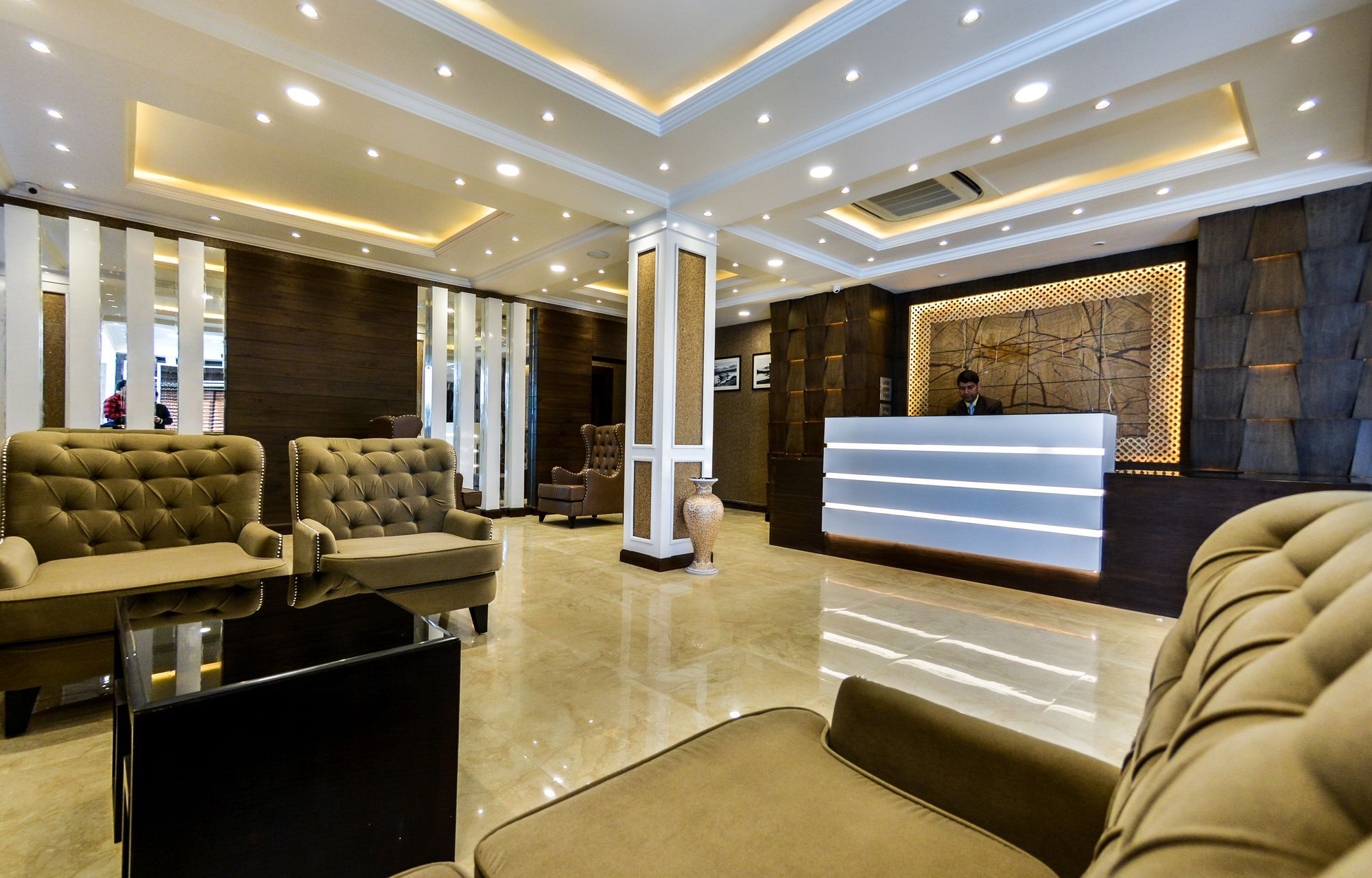 Heritage Luxury ศรีนาการ์ ภายนอก รูปภาพ