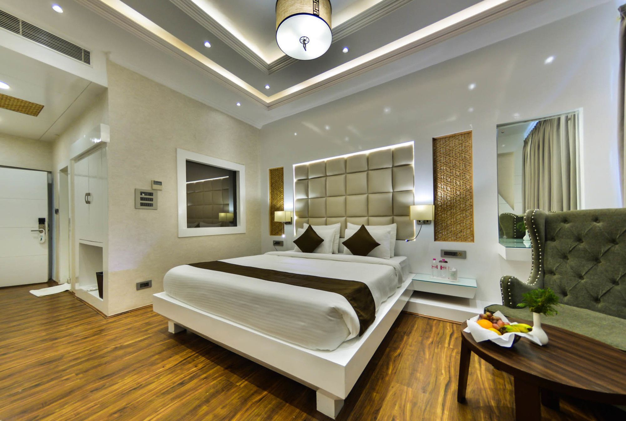 Heritage Luxury ศรีนาการ์ ภายนอก รูปภาพ