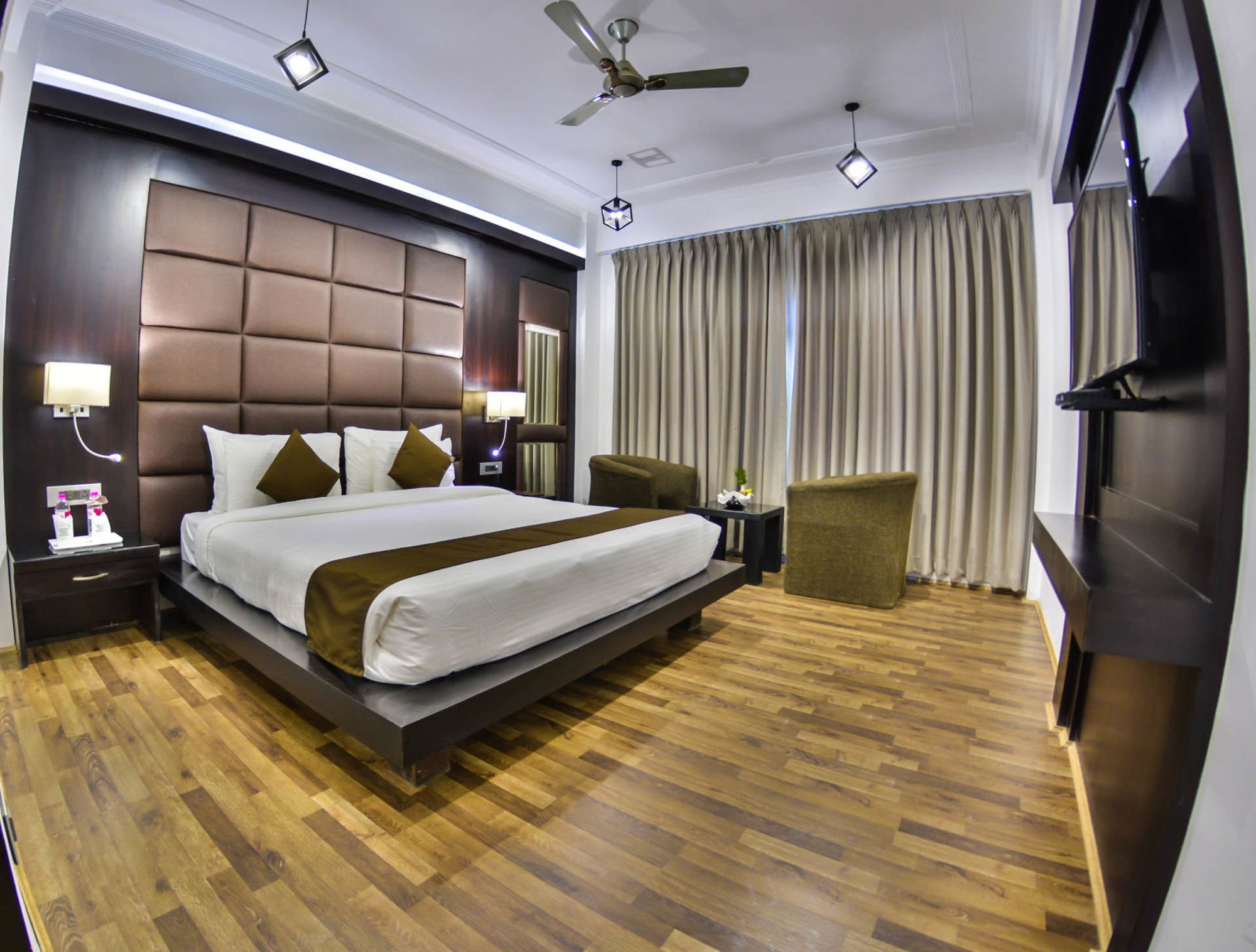 Heritage Luxury ศรีนาการ์ ภายนอก รูปภาพ