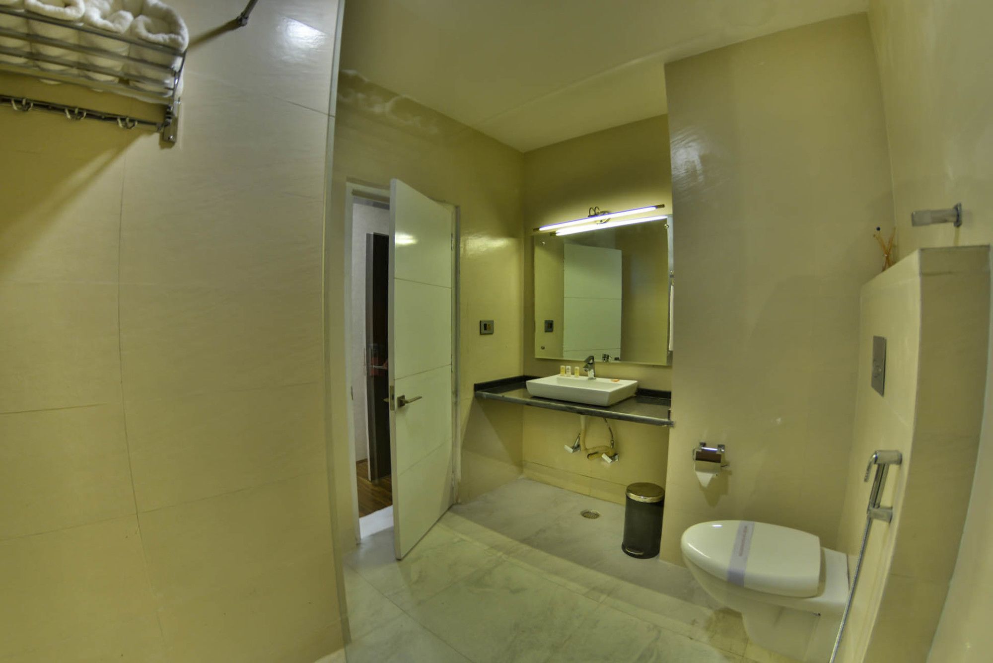 Heritage Luxury ศรีนาการ์ ภายนอก รูปภาพ